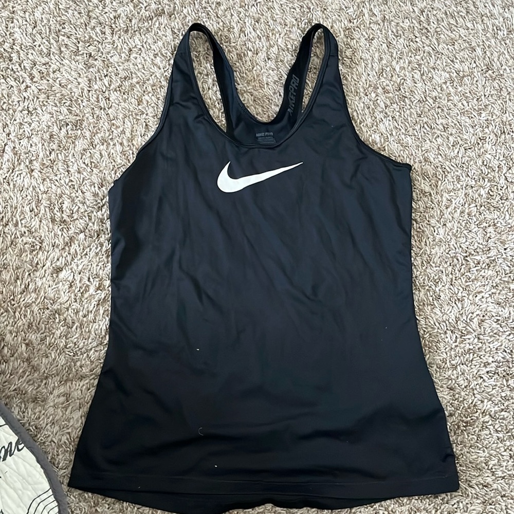 BRAND NEW BARELY WORN NIKE TANK